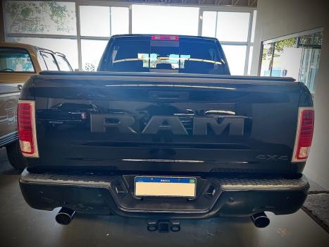 RAM Classic 5.7 V8 32V 4P HEMI LARAMIE NIGHT EDITION AUTOMTICO, Foto 11