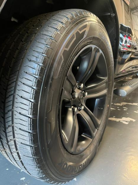 RAM Classic 5.7 V8 32V 4P HEMI LARAMIE NIGHT EDITION AUTOMTICO, Foto 14