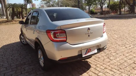 RENAULT Logan 1.6 16V 4P FLEX SCE ZEN X-TRONIC AUTOMTICO CVT, Foto 6