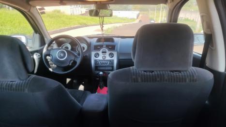 RENAULT Megane Grand Tour 1.6 16V 4P FLEX DYNAMIQUE, Foto 2