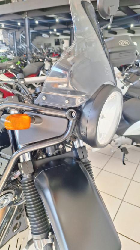 ROYAL ENFIELD Hymalayan 400 , Foto 11