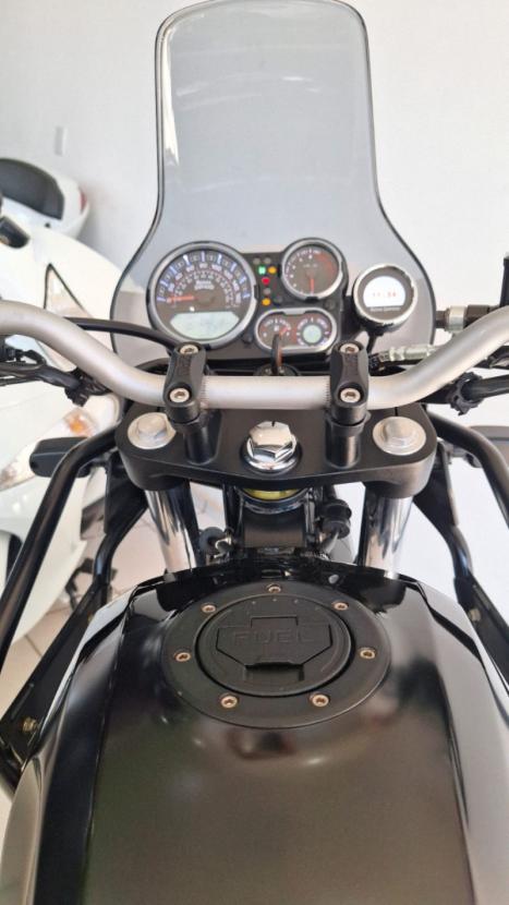 ROYAL ENFIELD Hymalayan 400 , Foto 13