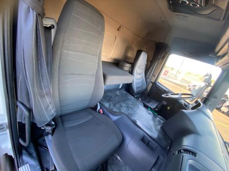 SCANIA P-360 4X2, Foto 8