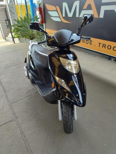 SUZUKI Burgman 125 , Foto 2