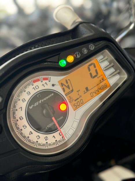 SUZUKI DL 650 V-Strom XT, Foto 4