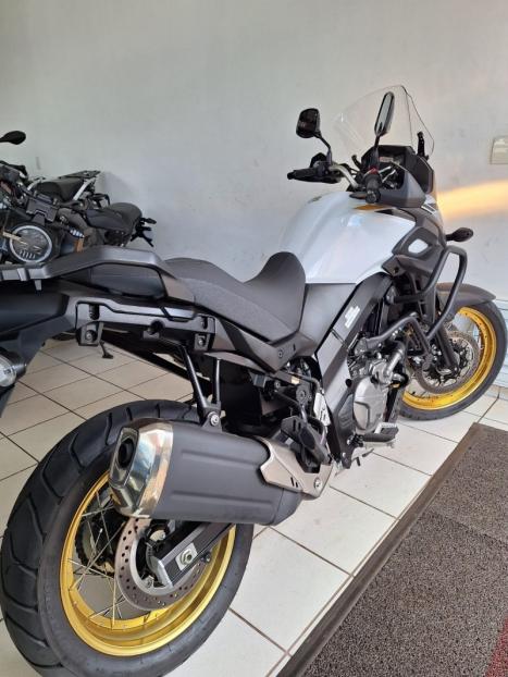 SUZUKI DL 650 V-Strom XT, Foto 6