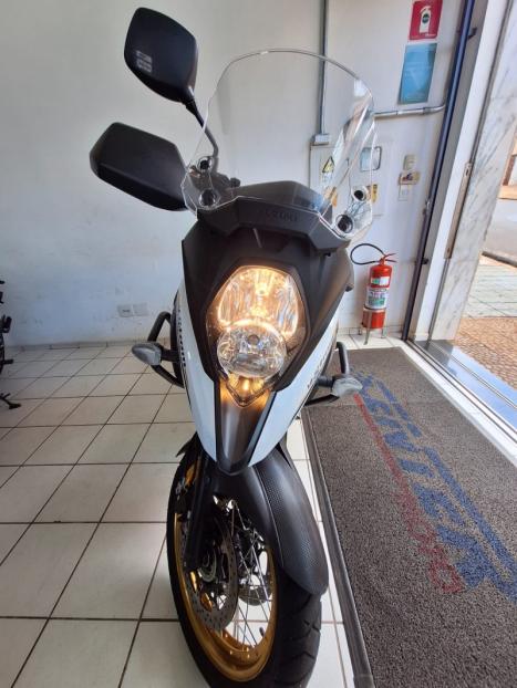 SUZUKI DL 650 V-Strom XT, Foto 17