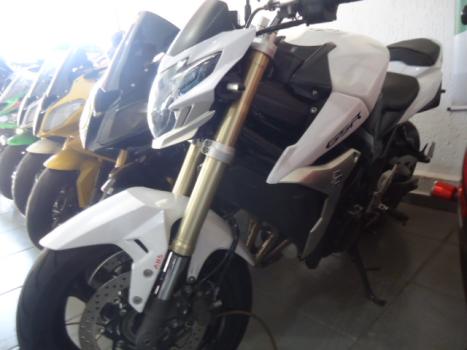 SUZUKI GSR 750 A ABS, Foto 2