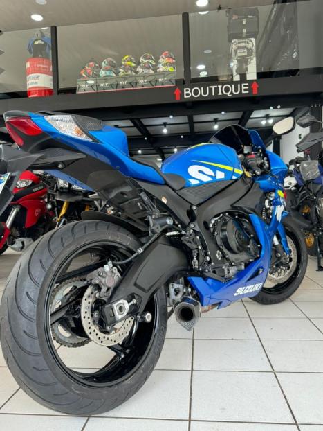 SUZUKI GSX-R 750 Srad MOTO GP, Foto 10