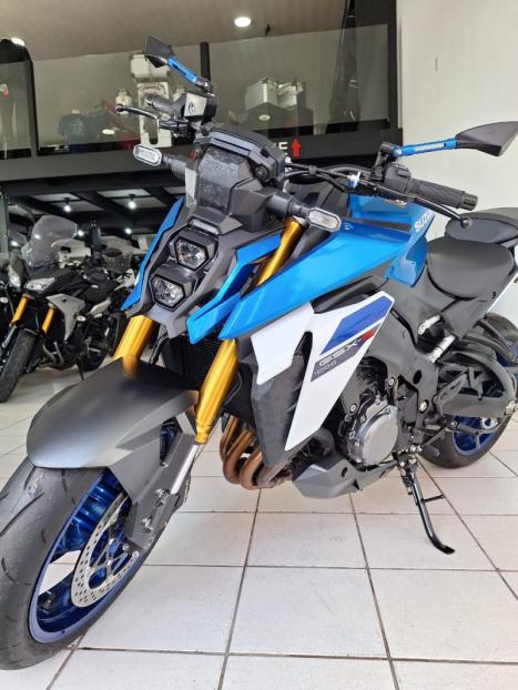 SUZUKI GSX-S 1000 A, Foto 4