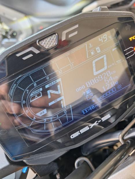 SUZUKI GSX-S 1000 A, Foto 3