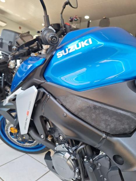 SUZUKI GSX-S 1000 A, Foto 9