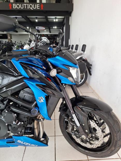 SUZUKI GSX-S 750 ABS, Foto 4