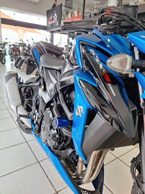 SUZUKI GSX-S 750 ABS, Foto 6