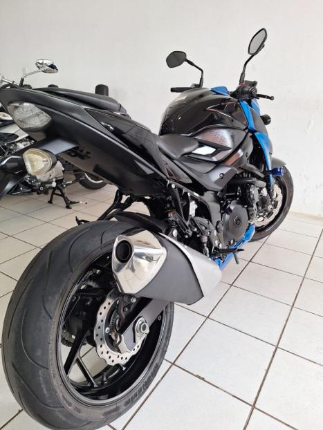 SUZUKI GSX-S 750 ABS, Foto 11