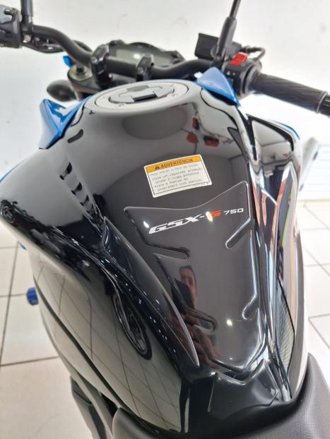 SUZUKI GSX-S 750 ABS, Foto 14