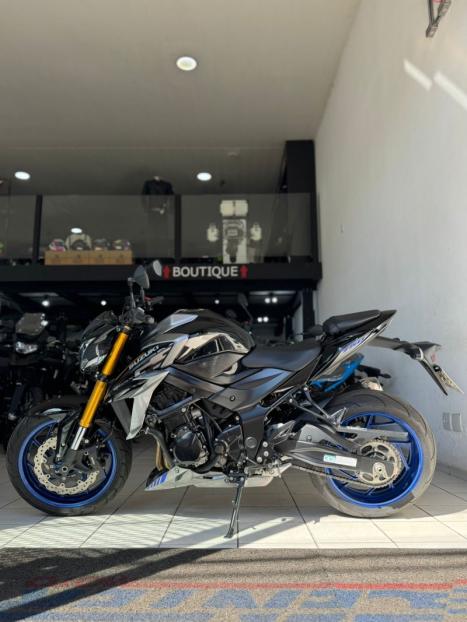 SUZUKI GSX-S 750 ABS, Foto 2
