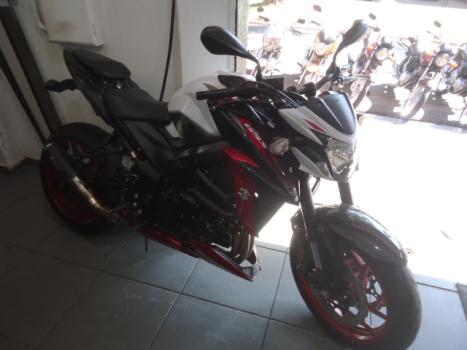 SUZUKI GSX-S 750 ABS, Foto 2