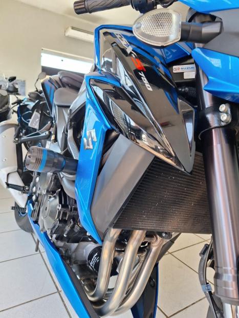 SUZUKI GSX-S 750 ABS, Foto 7