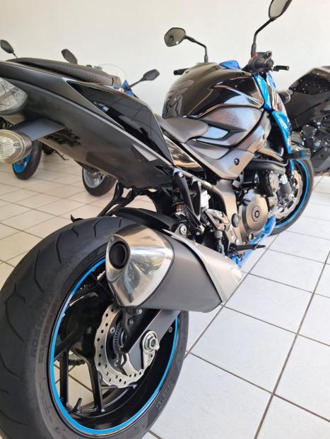 SUZUKI GSX-S 750 ABS, Foto 11