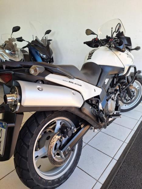 SUZUKI V-Strom DL 650 , Foto 7