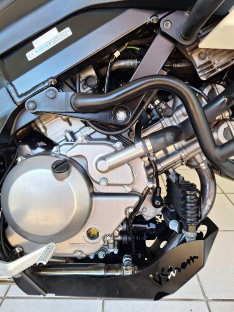 SUZUKI V-Strom DL 650 , Foto 12