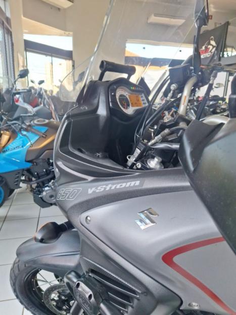 SUZUKI V-Strom DL 650 XT, Foto 9