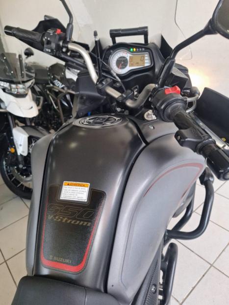 SUZUKI V-Strom DL 650 XT, Foto 17