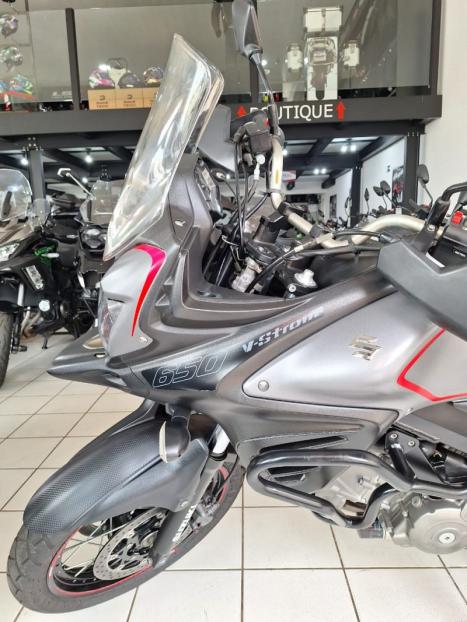 SUZUKI V-Strom DL 650 XT, Foto 3