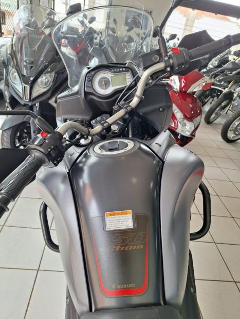 SUZUKI V-Strom DL 650 XT, Foto 6