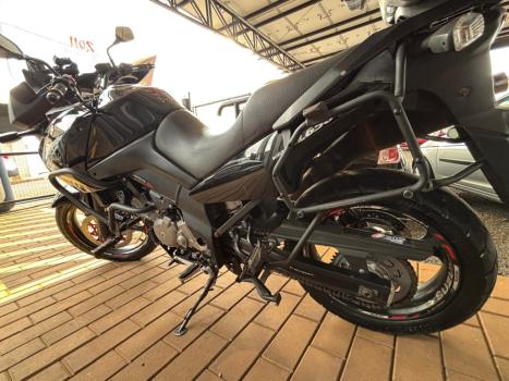 SUZUKI V-Strom DL 650 , Foto 4