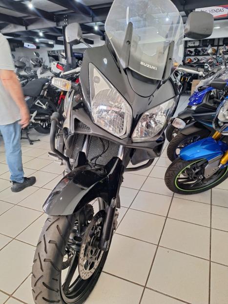 SUZUKI V-Strom DL 650 , Foto 3