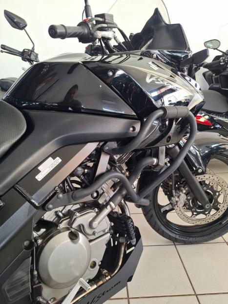SUZUKI V-Strom DL 650 , Foto 7