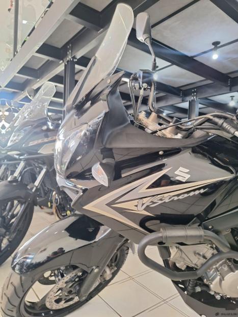SUZUKI V-Strom DL 650 , Foto 12