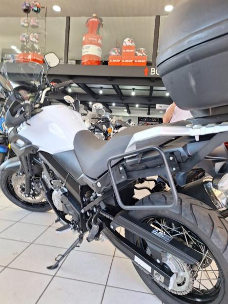 SUZUKI V-Strom DL 650 XT, Foto 3