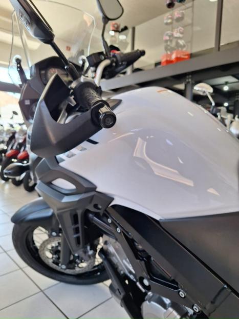 SUZUKI V-Strom DL 650 XT, Foto 7