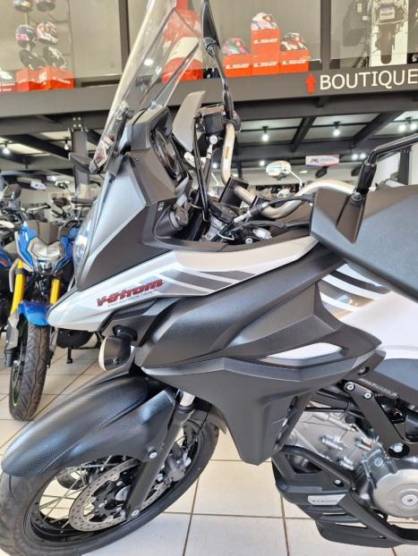 SUZUKI V-Strom DL 650 XT, Foto 9