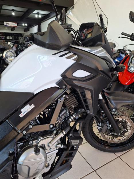 SUZUKI V-Strom DL 650 XT, Foto 16