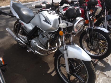 SUZUKI Yes 125 EN, Foto 1