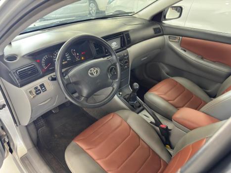 TOYOTA Corolla 1.8 16V 4P XEI, Foto 9