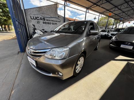 TOYOTA Etios Hatch 1.5 16V 4P FLEX XLS AUTOMTICO, Foto 2