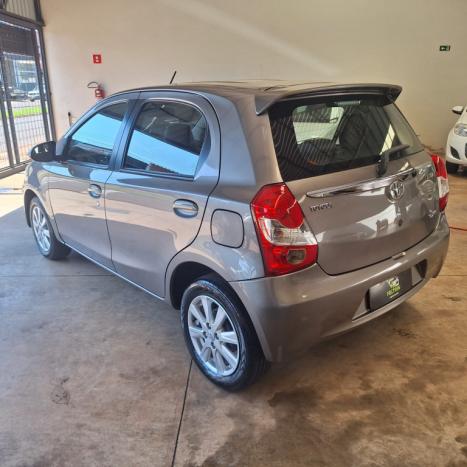 TOYOTA Etios Hatch 1.5 16V 4P FLEX XLS AUTOMTICO, Foto 2