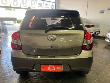 TOYOTA Etios Hatch 1.5 16V 4P FLEX X PLUS, Foto 8
