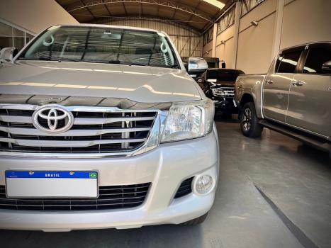 TOYOTA Hilux Caminhonete 2.7 16V 4P SRV FLEX 4X4  CABINE DUPLA AUTOMTICO, Foto 8