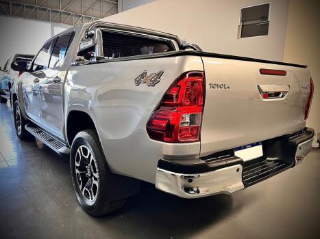 TOYOTA Hilux Caminhonete 2.8 16V SRV 4X4 DIESEL CABINE DUPLA AUTOMTICO, Foto 21