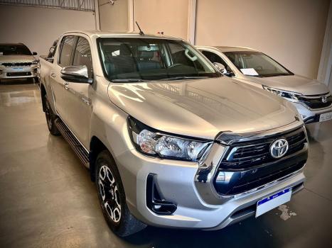 TOYOTA Hilux Caminhonete 2.8 16V SRV 4X4 DIESEL CABINE DUPLA AUTOMTICO, Foto 1