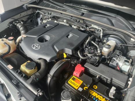 TOYOTA Hilux Caminhonete 2.8 16V SRX 4X4 TURBO DIESEL CABINE DUPLA AUTOMTICO, Foto 7