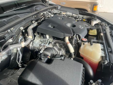 TOYOTA Hilux Caminhonete 2.8 16V SRX 4X4 TURBO DIESEL CABINE DUPLA AUTOMTICO, Foto 8