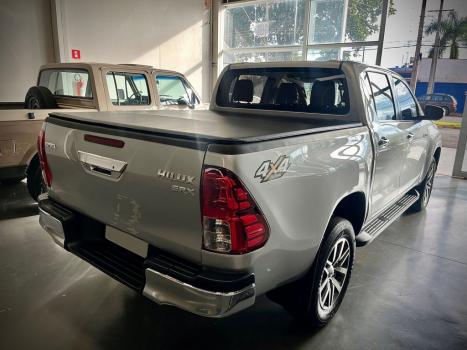 TOYOTA Hilux Caminhonete 2.8 16V SRX 4X4 TURBO DIESEL CABINE DUPLA AUTOMTICO, Foto 9