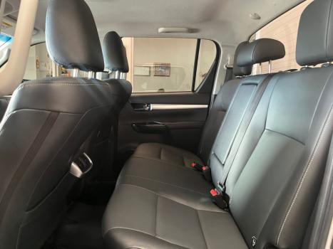 TOYOTA Hilux Caminhonete 2.8 16V SRX 4X4 TURBO DIESEL CABINE DUPLA AUTOMTICO, Foto 18
